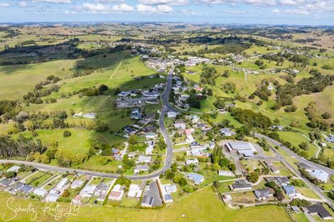 Photo of property in 20 Bickerstaffe Road, Maungaturoto, 0520