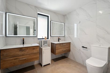 Photo of property in 46 Celestial Crescent, Orewa, 0931