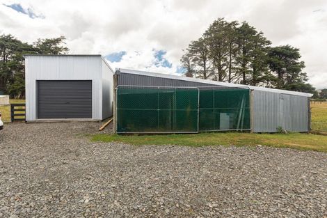 Photo of property in 881 Cowper Road, Dannevirke, 4976