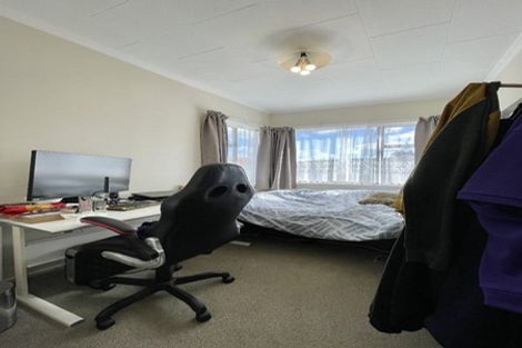 Photo of property in 3 Pilcher Crescent, Naenae, Lower Hutt, 5011