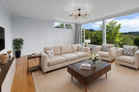 Photo of property in 77 Avonleigh Road, Green Bay, Auckland, 0604