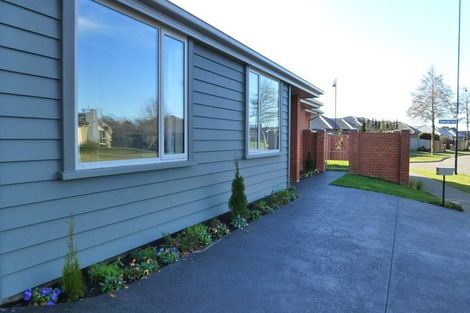 Photo of property in 49a Mcmahon Drive, Aidanfield, Christchurch, 8025