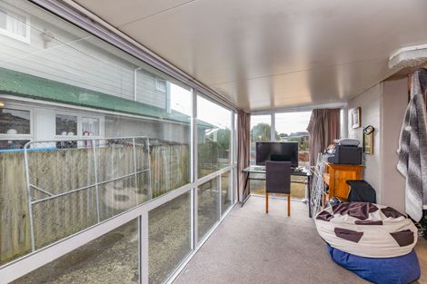 Photo of property in 155 Gayhurst Road, Dallington, Christchurch, 8061