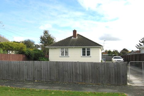 Photo of property in 33 Primrose Street, Northcote, Christchurch, 8052
