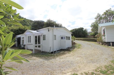 Photo of property in 22 Main Road, Havelock, 7100