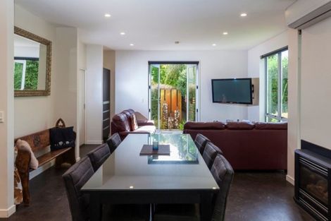 Photo of property in 1 Medbury Terrace, Fendalton, Christchurch, 8041