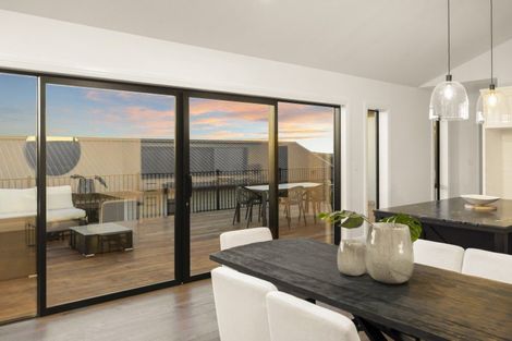 Photo of property in 10 Kerr Crescent, Patumahoe, 2679