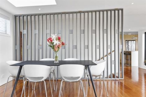 Photo of property in 26 Peter Terrace, Castor Bay, Auckland, 0620