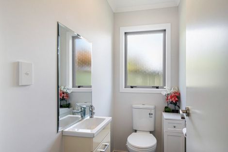 Photo of property in 2a Rutland Street, Levin, 5510