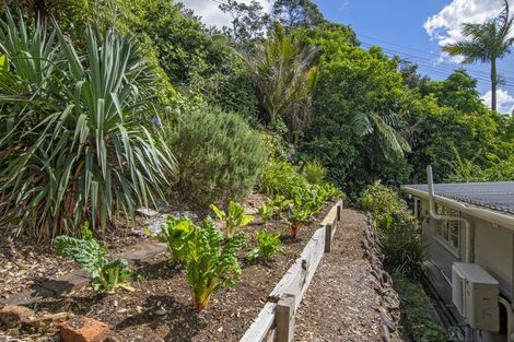 Photo of property in 122 Beach Road, Onerahi, Whangarei, 0110