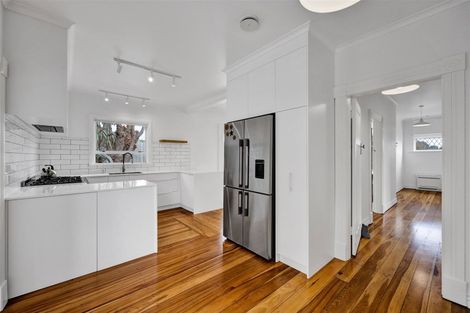 Photo of property in 65 Pioneer Road, Moturoa, New Plymouth, 4310