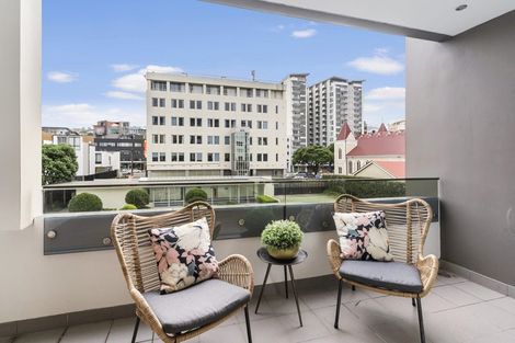 Photo of property in Sanctum Apartment, 10 Ebor Street, Te Aro, Wellington, 6011