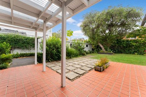 Photo of property in 232 Lake Road, Hauraki, Auckland, 0622