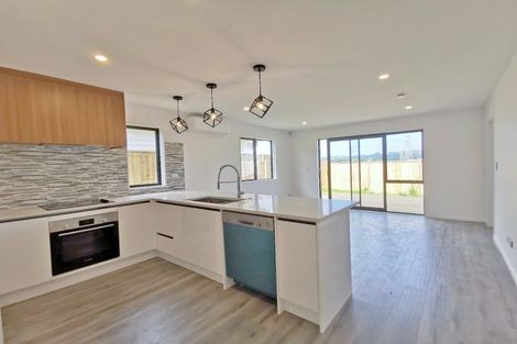 Photo of property in 17 Kahui Parade, Karaka, Papakura, 2113