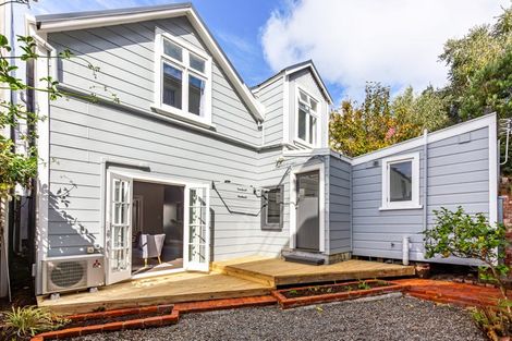 Photo of property in 4 Brougham Street, Mount Victoria, Wellington, 6011