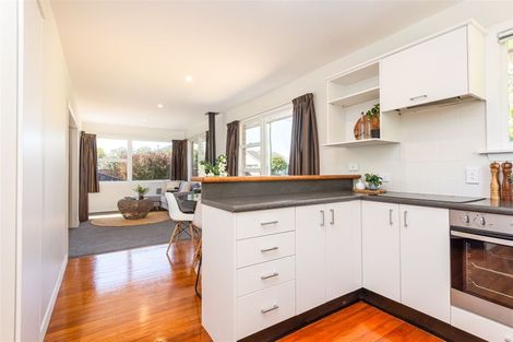 Photo of property in 23 Fairmile Place, Russley, Christchurch, 8042