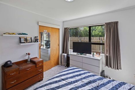 Photo of property in 1 Newall Place, Solway, Masterton, 5810