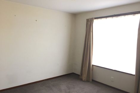 Photo of property in 2/16 Mulberry Place, Redwood, Christchurch, 8051