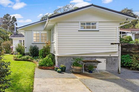 Photo of property in 4 Freemans Way, Pinehaven, Upper Hutt, 5019