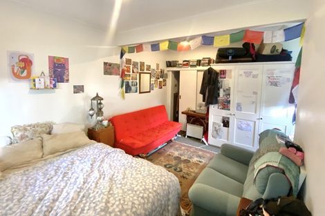 Photo of property in 36 Northland Road, Northland, Wellington, 6012