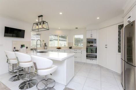Photo of property in 4 Morley Street, New Plymouth, 4310