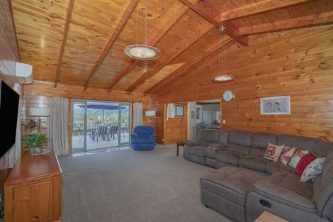 Photo of property in 205 South Highway West, Whitianga, 3510