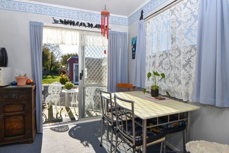 Photo of property in 237a High Street North, Carterton, 5713