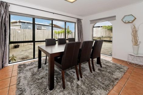 Photo of property in 147a View Road, Sunnyvale, Auckland, 0612