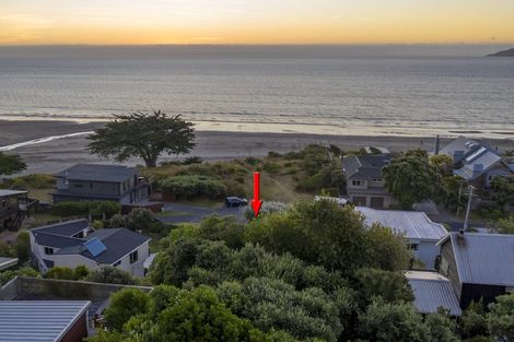 Photo of property in 19 Groves Road, Raumati Beach, Paraparaumu, 5032