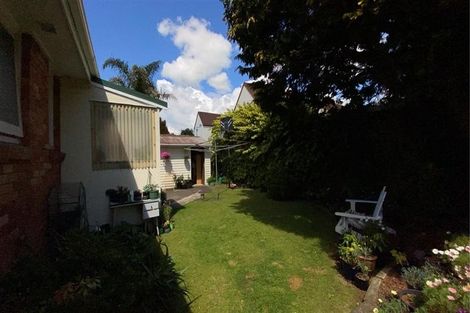Photo of property in 498b Devonport Road, Tauranga South, Tauranga, 3112