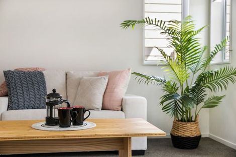 Photo of property in 33 Leaver Place, Weymouth, Auckland, 2103