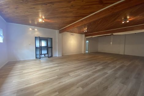 Photo of property in 5 The Glade South, Pukekohe, 2120