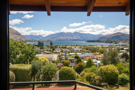 Photo of property in 9 Botting Place, Wanaka, 9305