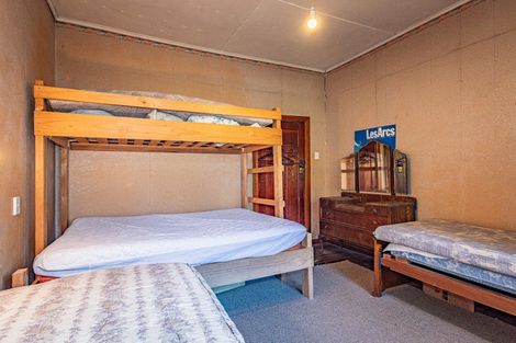 Photo of property in 32 Hukaroa Road, Raetihi, 4632