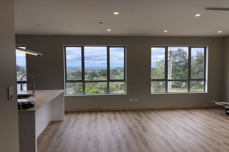 Photo of property in 25a Kyle Road, Greenhithe, Auckland, 0632