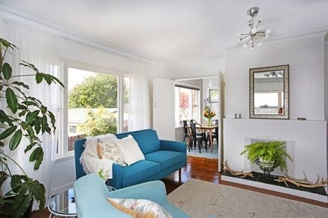 Photo of property in 3 Lawrie Avenue, Pukekohe, 2120