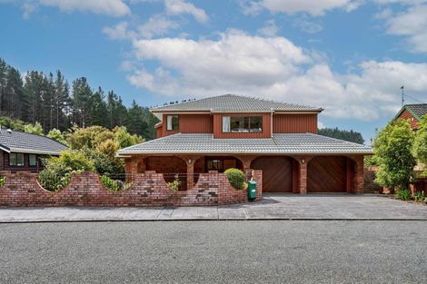 Photo of property in 51 Peterhouse Street, Tawa, Wellington, 5028