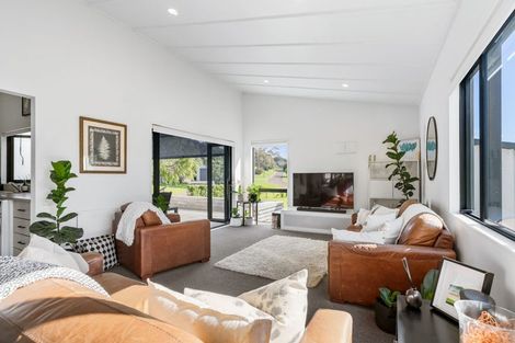 Photo of property in 40 Holland Close, Pauanui, Hikuai, 3579