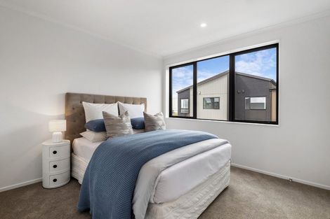 Photo of property in 22 Rauawa Lane, Hobsonville, 0616
