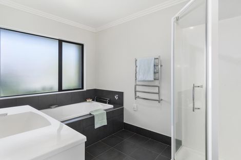 Photo of property in 7 Woodleigh Place, Ohauiti, Tauranga, 3112