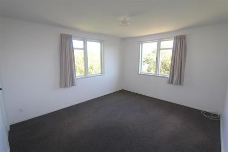 Photo of property in 46 Hereford Street, Cannons Creek, Porirua, 5024