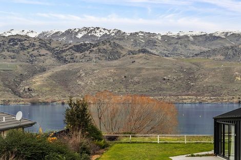 Photo of property in 27 De Bettencor Place, Mount Pisa, Cromwell, 9383