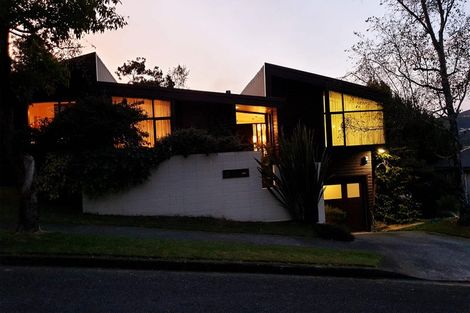 Photo of property in 12 Volkner Grove, Waterloo, Lower Hutt, 5011