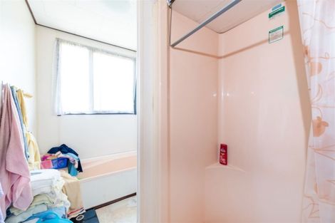 Photo of property in 300 State Highway 16, Kumeu, 0892