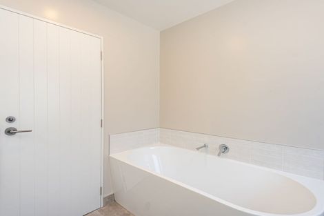 Photo of property in 5 Kakapo Lane, Redwood, Christchurch, 8051