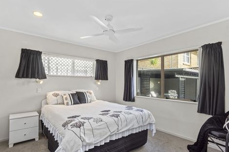Photo of property in 110a Oceanview Road, Mount Maunganui, 3116
