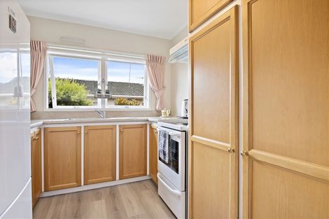 Photo of property in 8a Levaut Place, Half Moon Bay, Auckland, 2012
