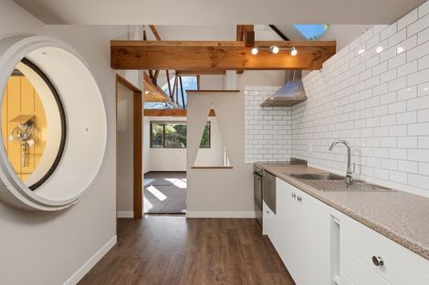 Photo of property in 9b Milton Terrace, Picton, 7220