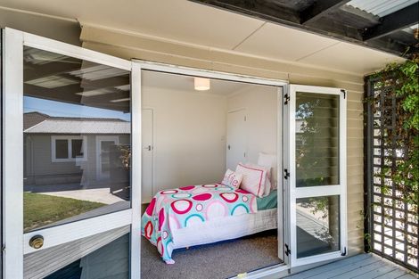 Photo of property in 21 Elliott Crescent, Havelock North, 4130