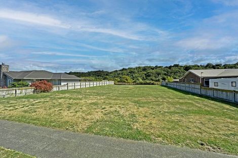 Photo of property in 35 Pukeko Way, Kinloch, Taupo, 3377